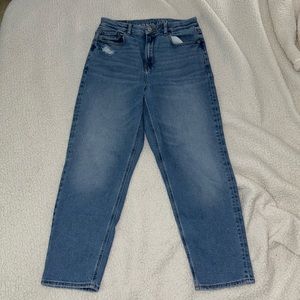 American Eagle Mom Jean